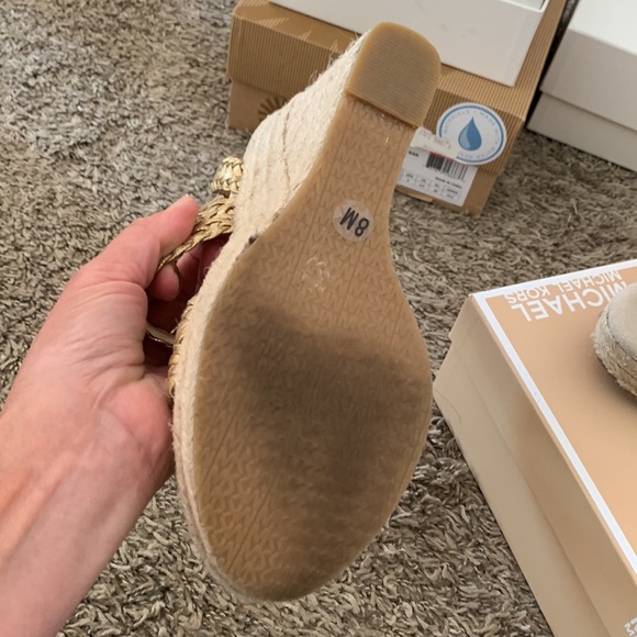 Michael Kors gold leather/rope espadrilles size 8 - Picture 3 of 5